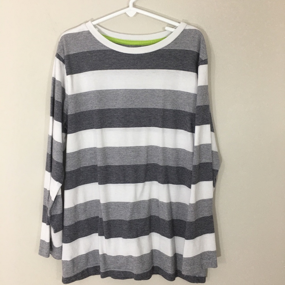 Old Navy Boys stripe T-shirt large